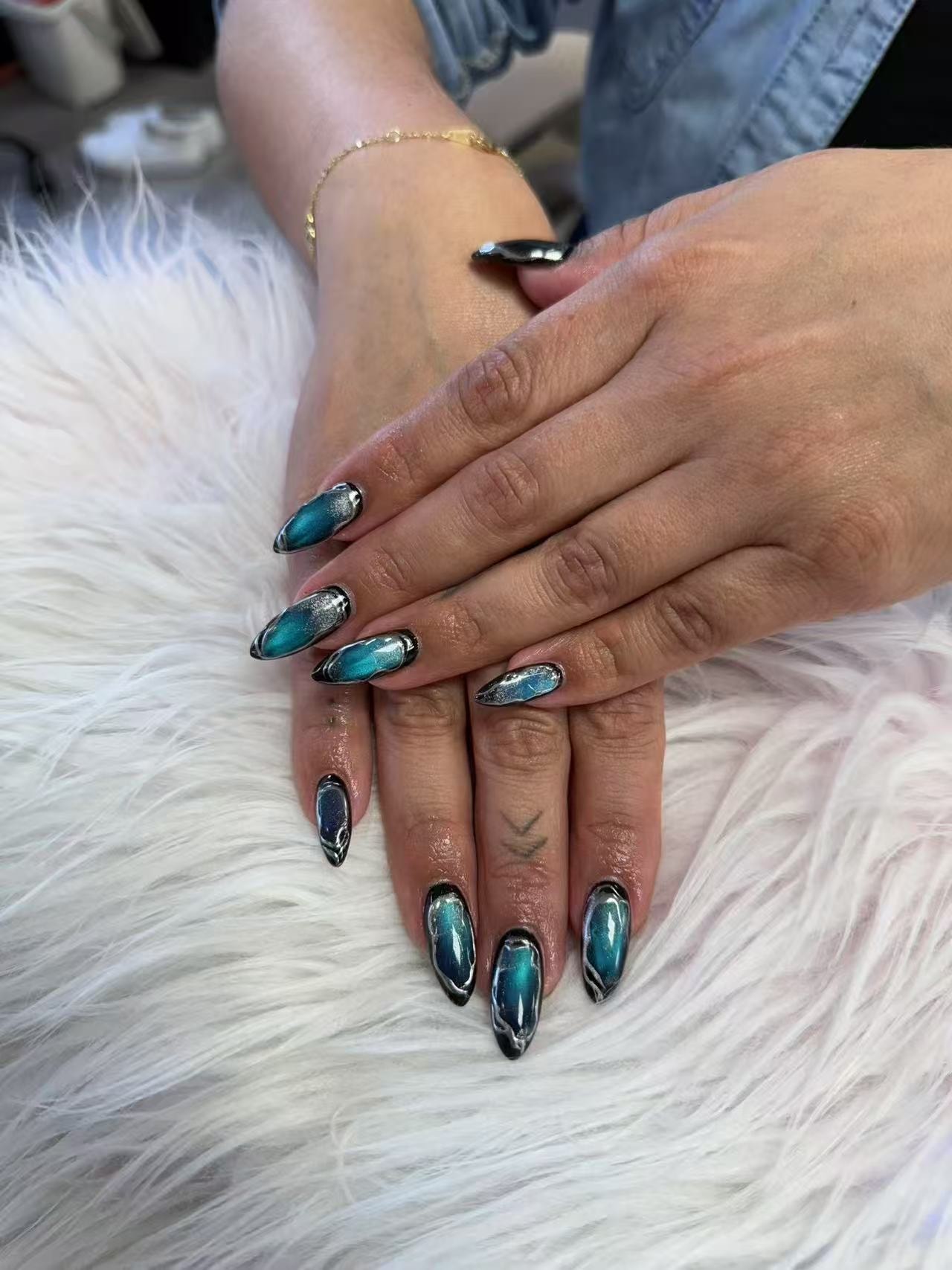 New Artwork 1766505301891